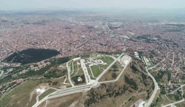 Balıkesir’de dün gece yaşanan 2.5 büyüklüğündeki hissedilen deprem tüm şehirde
