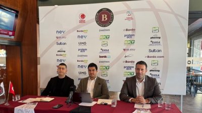 Bandırma Bordo Basketbol Kulübü yöneticileri, yeni sezon öncesi gerçekleştirdikleri toplantıda