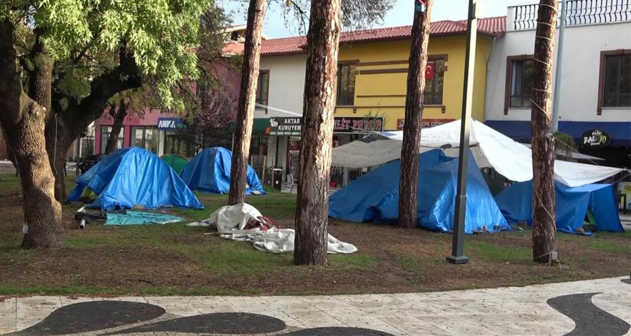  Balıkesir’in Sındırgı ilçesinde dün gece meydana gelen 6.1 büyüklüğündeki depremin