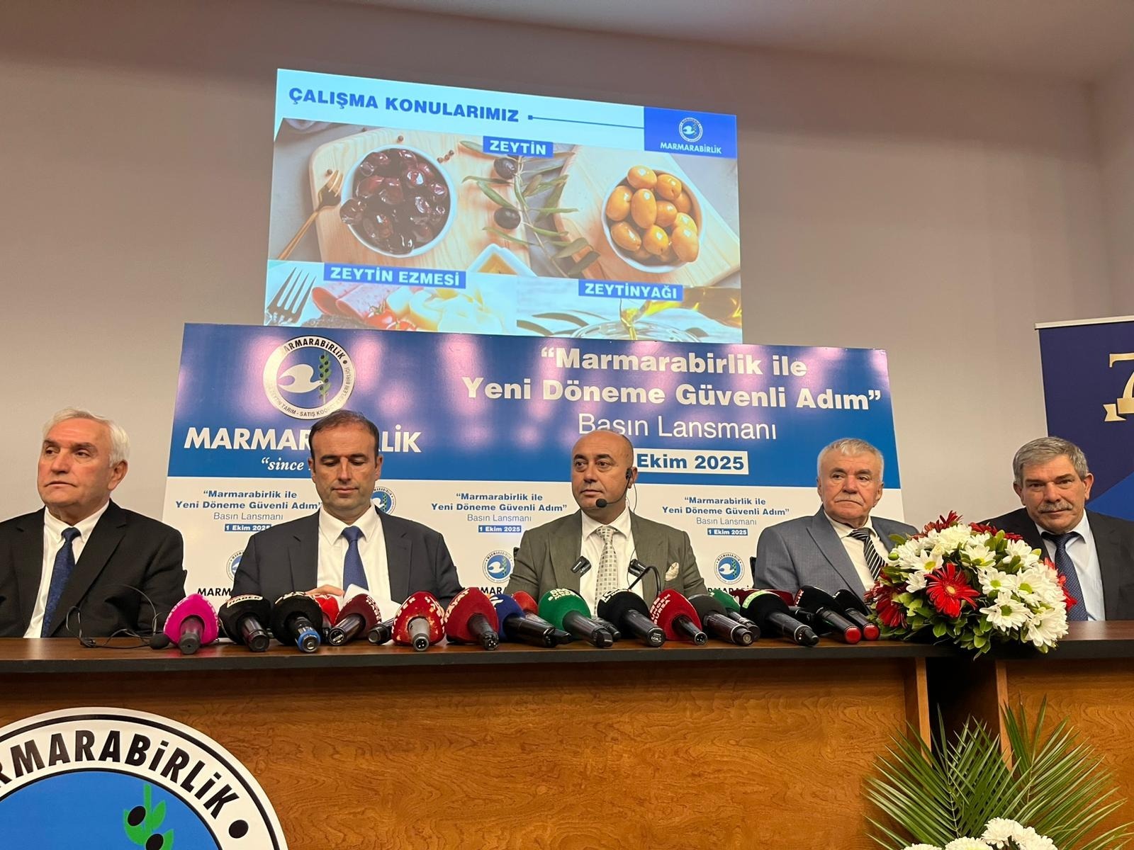 Geçtiğimiz günlerde açıkladığı zeytin alım fiyatlarıyla üreticilerin tepkisini çeken Marmarabirlik