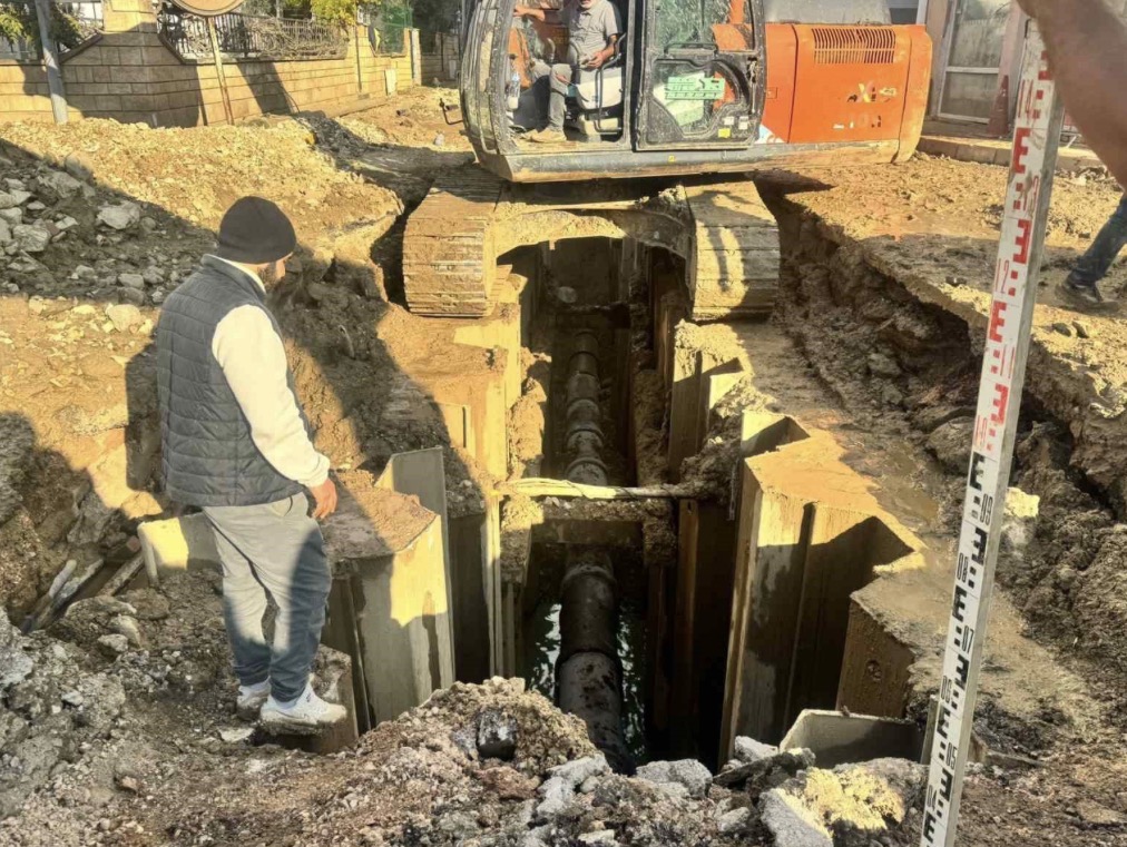 Balıkesir’in Erdek ilçesinde altyapı çalışması sırasında bin yıllık olduğu tahmin