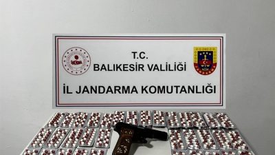 Balıkesir’de jandarma ekipleri tarafından uyuşturucu ile mücadele kapsamında 8 ilçede
