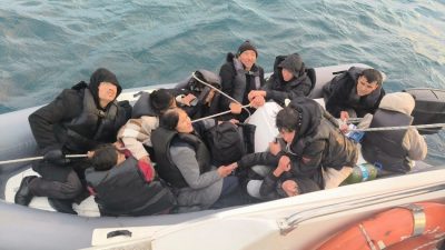 Balıkesir’in Ayvalık ilçesinde, yasa dışı yollarla Yunanistan’ın Midilli Adası’na gitmek