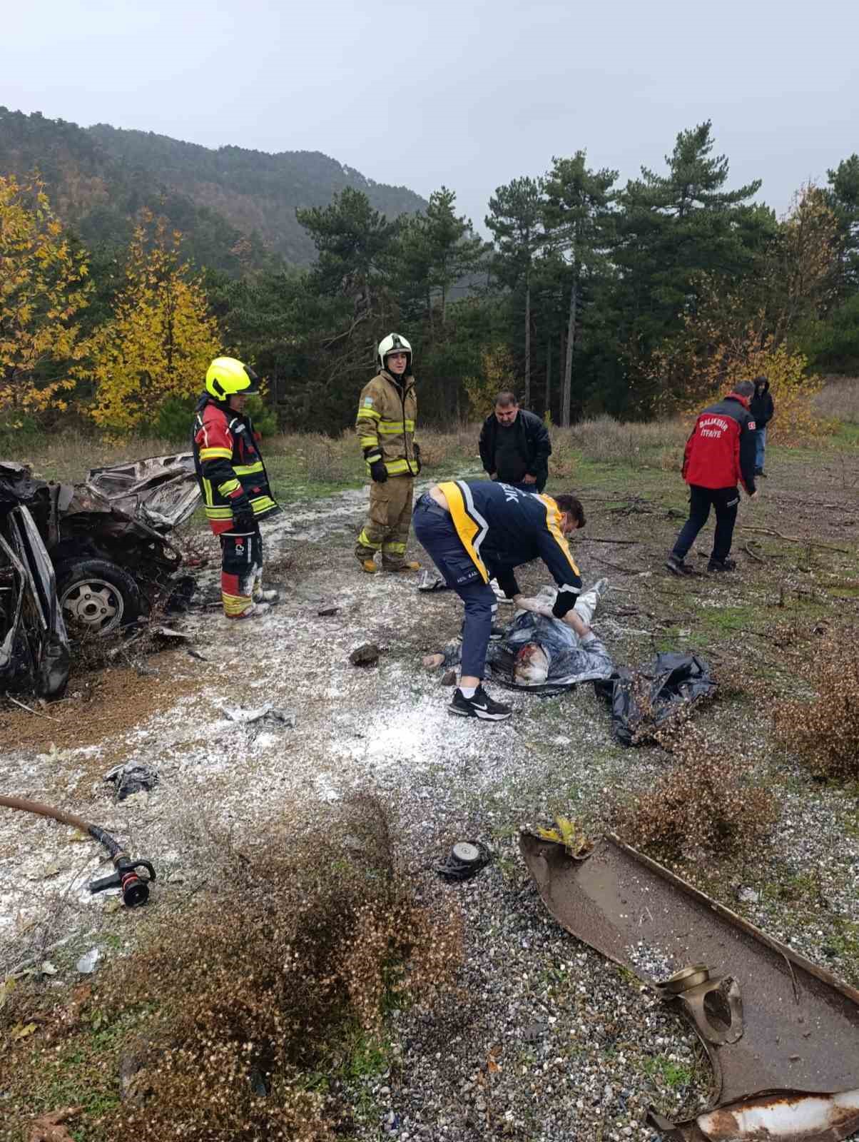 Balıkesir’in Sındırgı ilçesinde tır ile otomobilin çarpışması sonucu, 1 kişi