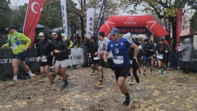 Kazdağları’nda düzenlenen Kar Spor İDA Ultra Maratonu, sağanak yağışa rağmen