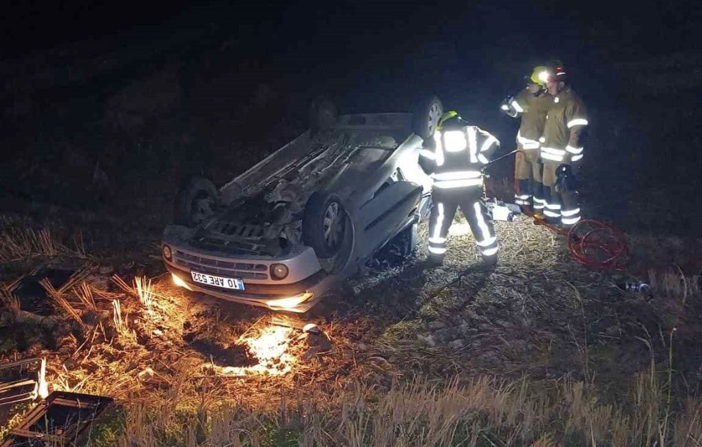 Balıkesir’in Gönen ilçesi Tuzakçı Mahallesi kavşağında tek taraflı trafik kazası
