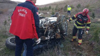 Balıkesir’in Susurluk ilçesi Ömerköy mevkiinde İzmir-İstanbul Otoyolu üzerinde meydana gelen