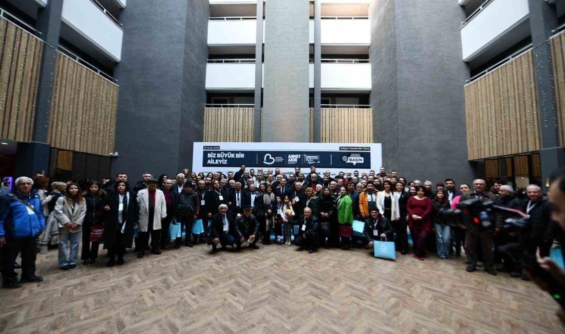 Balıkesir Büyükşehir Belediye Başkanı Ahmet Akın, gazeteciliğin zor şartlar altında