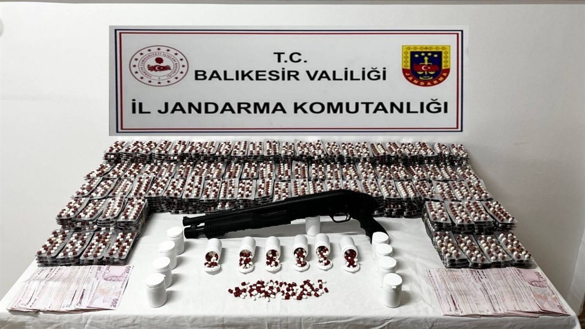 Balıkesir’de ocak ayında düzenlenen uyuşturucu operasyonlarında 97 olayda yakalanan 127