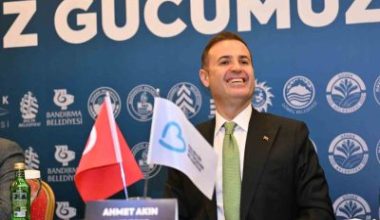 Balıkesir Büyükşehir Belediye Başkanı Ahmet Akın, Büyükşehir Belediyesi ev sahipliğinde