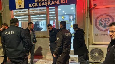 Balıkesir’in Marmara Adası’nda bulunan AK Parti ilçe binasına taşlı saldırı