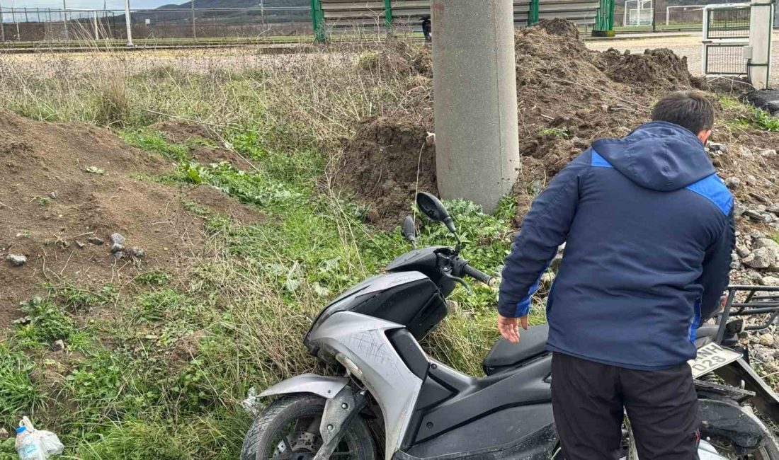 Gönen’de kamyonet ile motosiklet çarpıştı: 1 yaralı Balıkesir’in Gönen ilçesinde kamyonet ile motosikletin karıştığı trafik kazasında motosiklet