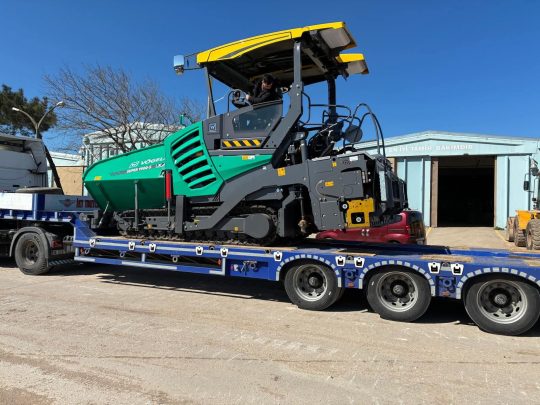 BANDIRMA’DA YOĞUN MESAİ: BAŞKAN MİRZA ÇALIŞMALARI YERİNDE İNCELEDİ Bandırma’da belediye hizmetleri hız kesmeden sürerken, Bandırma Belediye Başkanı Dursun