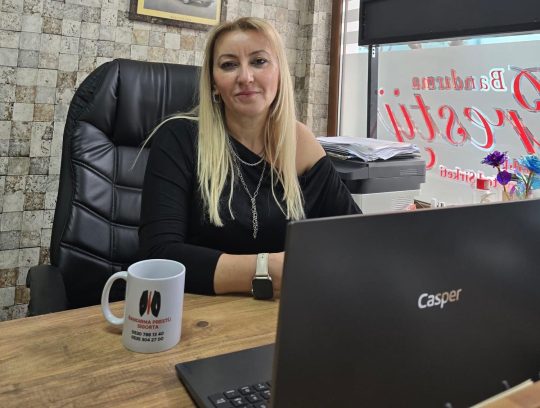 Prestij Sigorta’dan Kredi Sigortası Uyarısı: “Tüketicinin Seçme Hakkı Var” Kredi kullanan vatandaşların sigorta şirketini seçme hakkı yeniden gündeme gelirken,