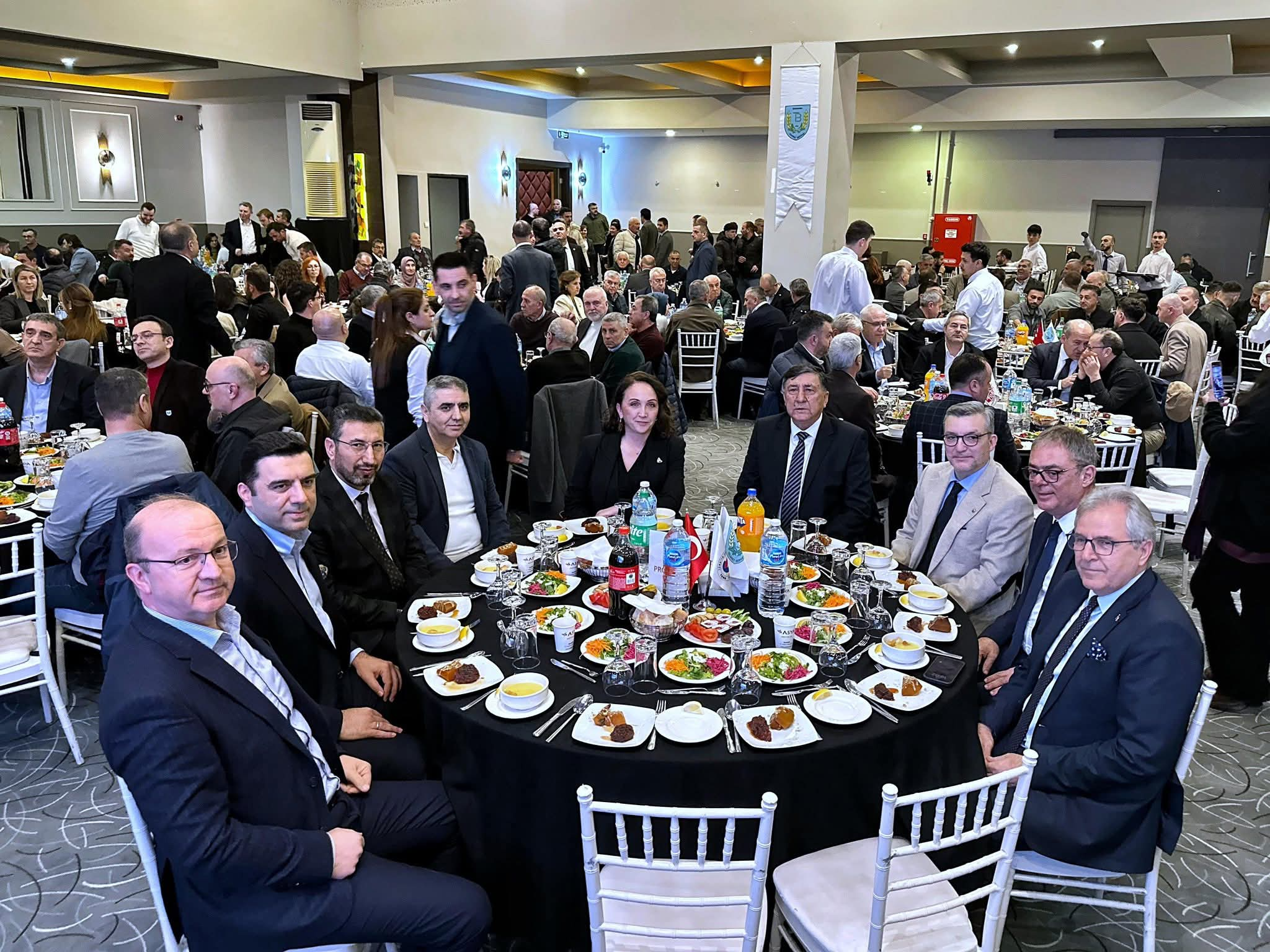 Bandırma Ticaret Borsası tarafından Ramazan ayı dolayısıyla düzenlenen geleneksel iftar