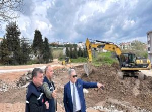 Bandırma Belediye Başkanı Dursun Mirza, ilçede devam eden ve planlanan