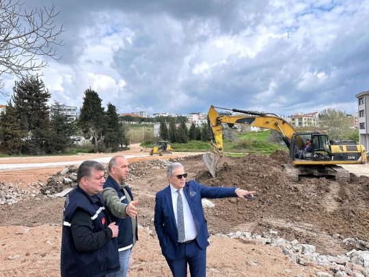 Bandırma Belediye Başkanı Dursun Mirza, ilçede devam eden ve planlanan