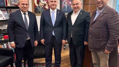 Balıkesir’in körfez bölgesindeki ticaret odası ve borsa başkanlarından oluşan heyet,