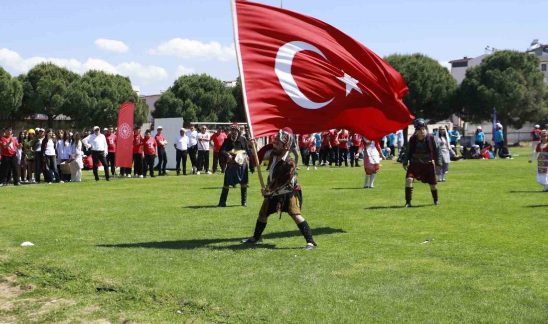 Burhaniye’de 19 Mayıs coşkusu yaşandı Gazi Mustafa Kemal Atatürk’ün, Kurtuluş Savaşı’nı başlatmak üzere Samsun’a çıkışının