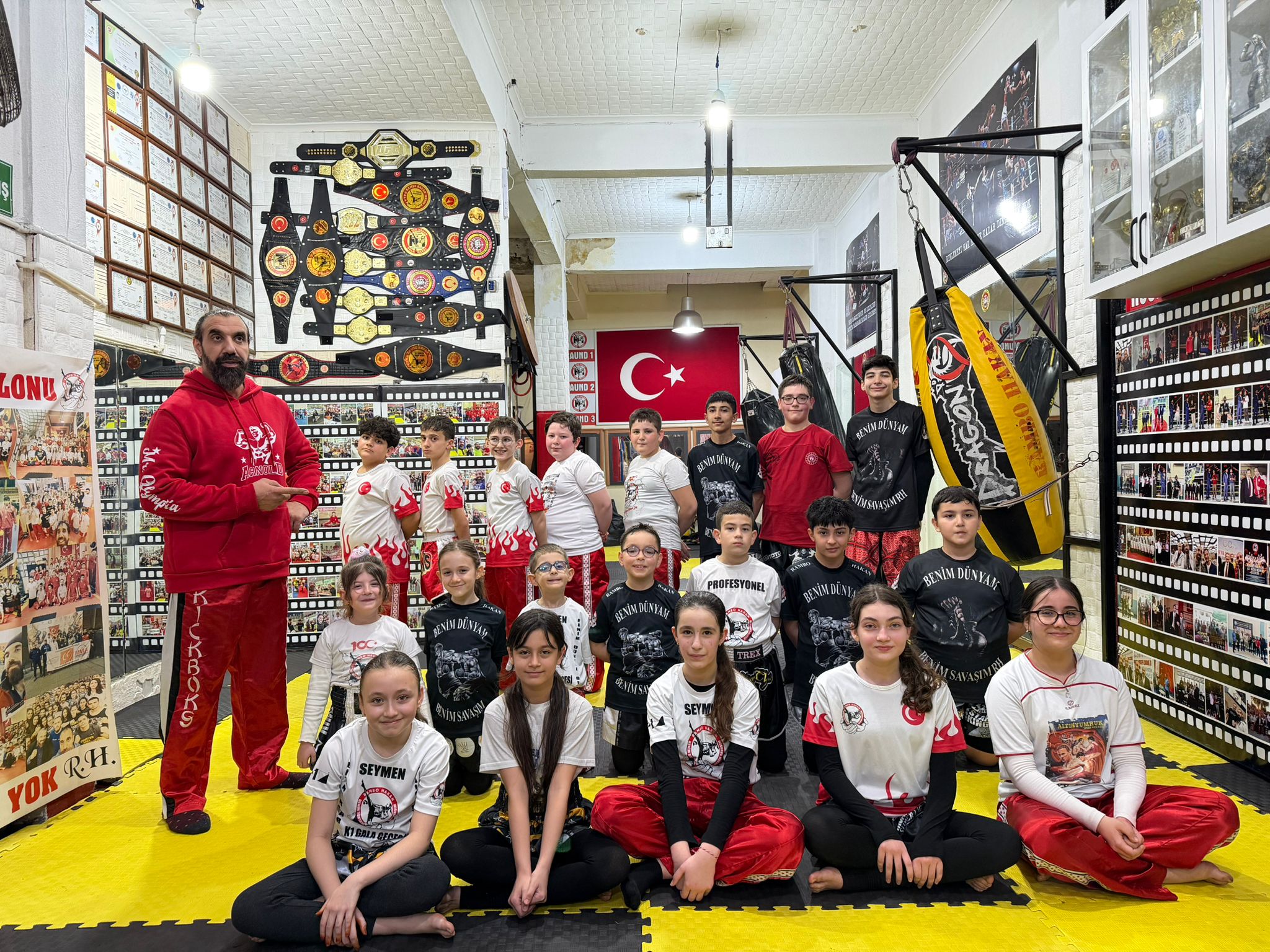 Balıkesir Bandırma'da uzun süredir kick boks üzerine hizmet veren spor