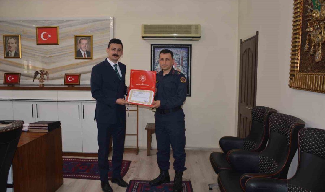 Balıkesir’in Manyas ilçesinde jandarma ve emniyet personeli başarı belgesi ile