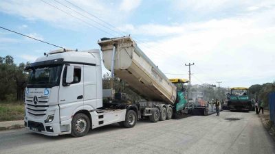 Balıkesir Büyükşehir Belediyesi, şehrin dört bir yanında yol bakım, onarım