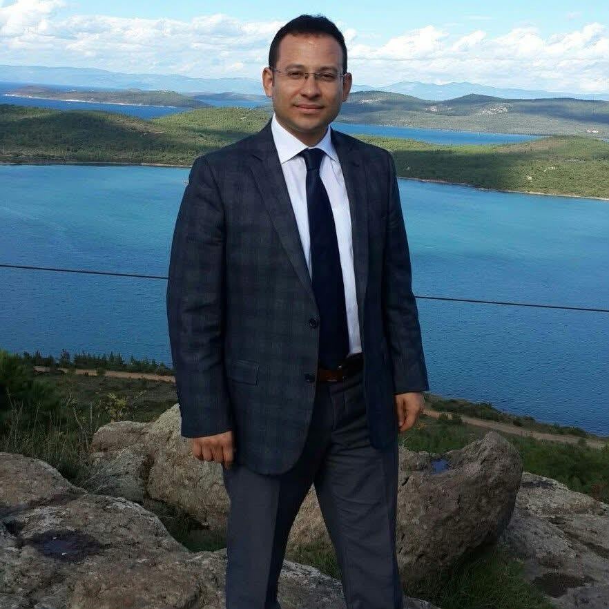 Balıkesir’in Ayvalık ilçesinde görev yaptığı dönemde başarılı çalışmaları ve vatandaşlarla