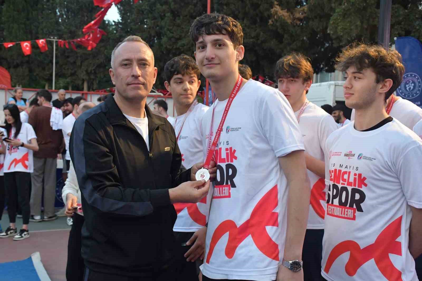 Balıkesir Gençlik ve Spor İl Müdürlüğü koordinesinde, Gençlik Merkezleri tarafından
