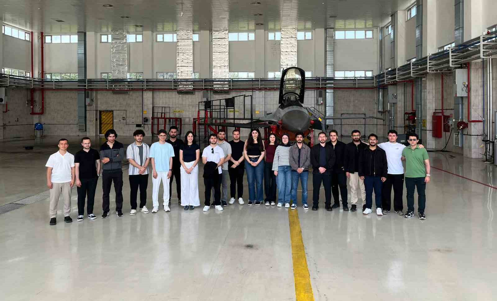 Gebze Teknik Üniversitesi öğrencileri, Millî Savunma Bakanlığı’nca yürütülen "Mehmetçikle Bir