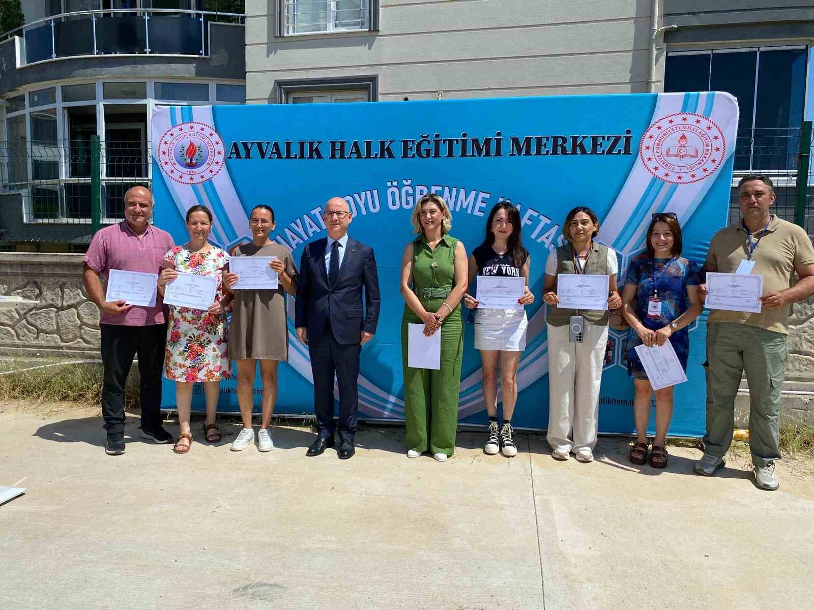 Balıkesir’in Ayvalık ilçesinde, Ayvalık Halk Eğitimi Merkezi tarafından "Hayat Boyu