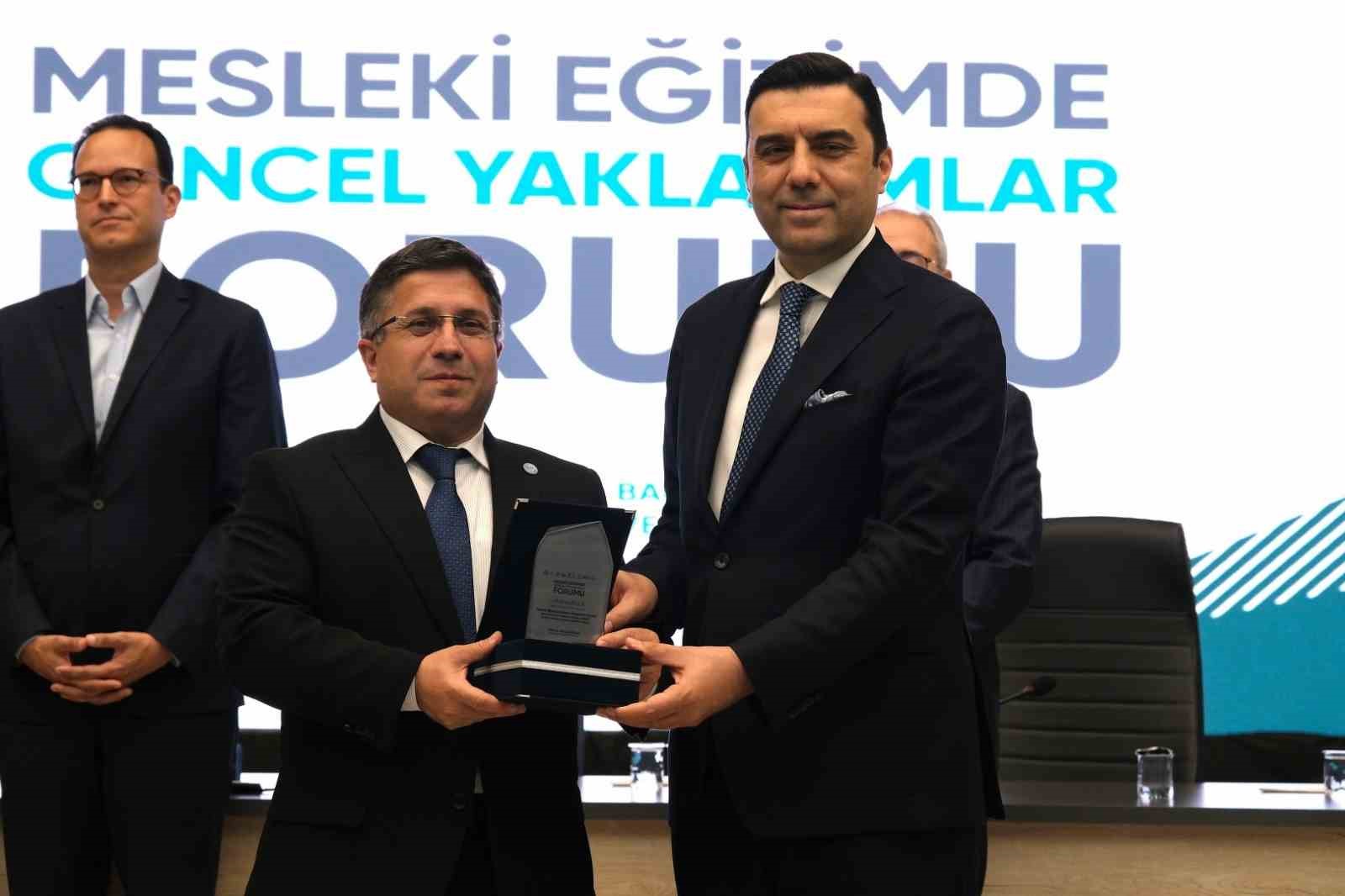 Balıkesir Üniversitesinin ev sahipliğinde; Balıkesir Organize Sanayi Bölgesi, Balıkesir Sanayi