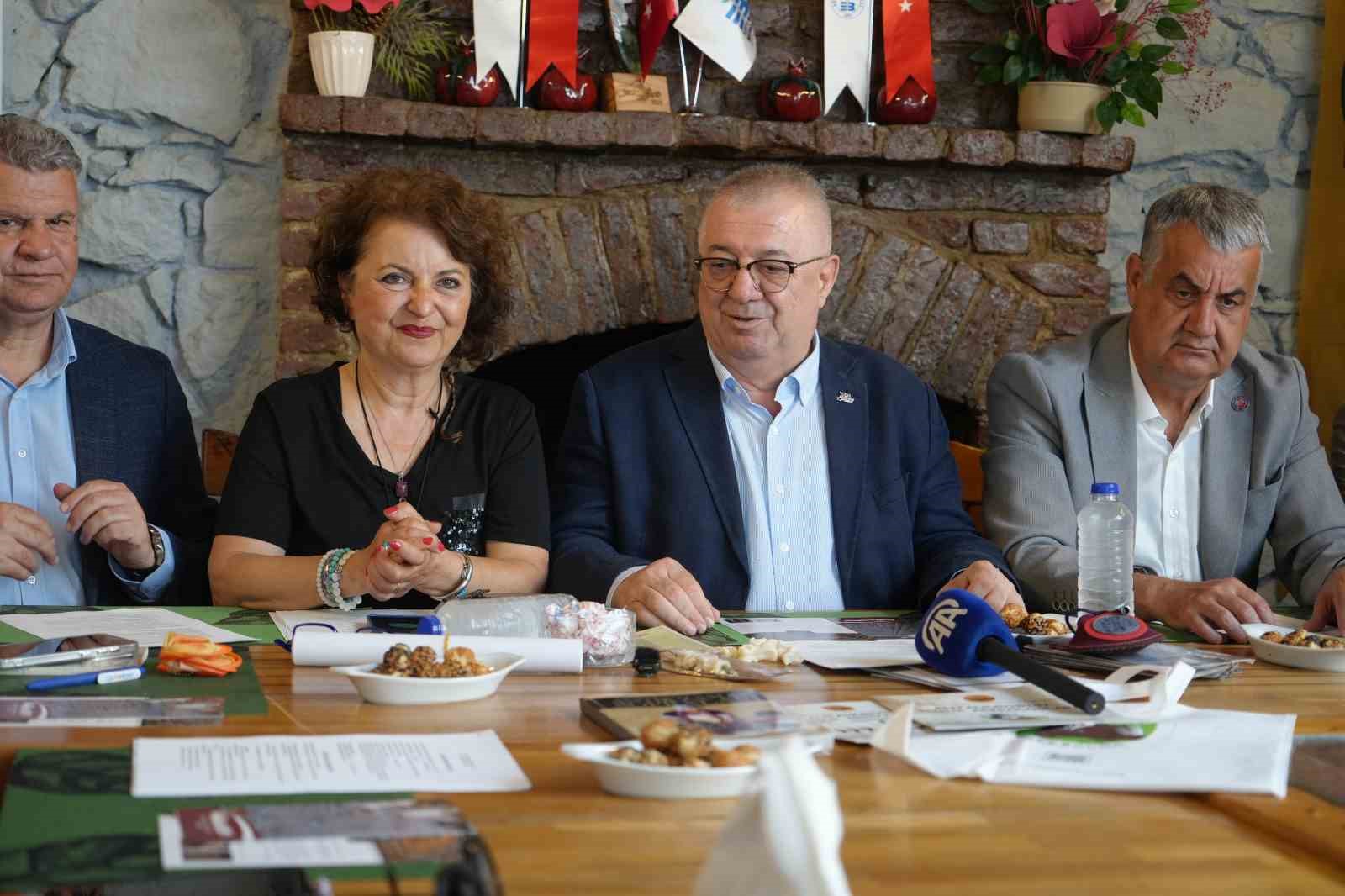 Balıkesir’in Edremit ilçesindeki Altınoluk Mahallesi’nde bulunan Troya kahramanı Aeneas’ın yolculuğunun