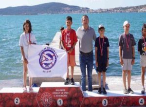 Balıkesir’in Ayvalık ilçesinde düzenlenen Balıkesir Bölgesi Bölge Yelken Yarışları’nın ödül