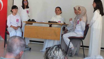 Burhaniye ilçesinde, İlim Yayma Cemiyetinin hayata geçirdiği Marifet Okulu yaz