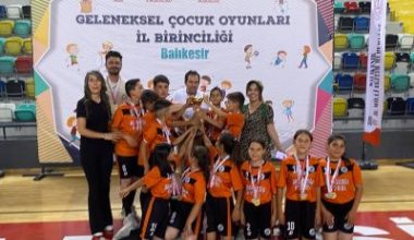 Balıkesir’in Ayvalık ilçesinin kırsal mahallerinden biri olan Çakmak Köyü öğrencileri,