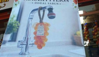 Türkiye’nin önemli zeytin üretim merkezlerinden Balıkesir’in Burhaniye ilçesinde üretilen zeytinyağı