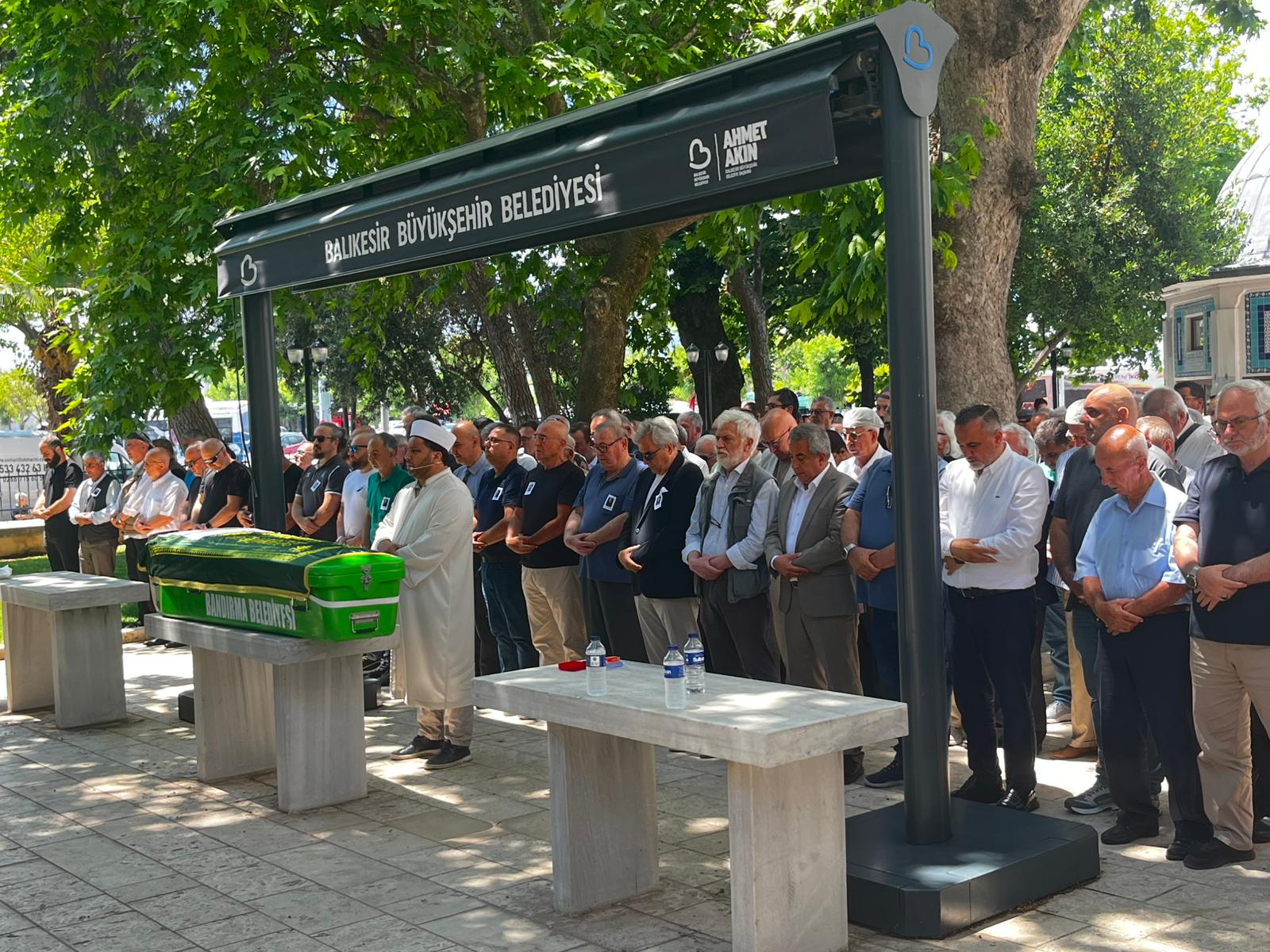 Bandırma eski belediye başkanlarından merhume Müge Ergin’in eşi, Erhan ve