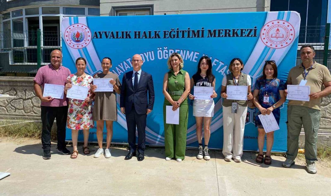 Balıkesir’in Ayvalık ilçesinde, Ayvalık Halk Eğitimi Merkezi tarafından "Hayat Boyu