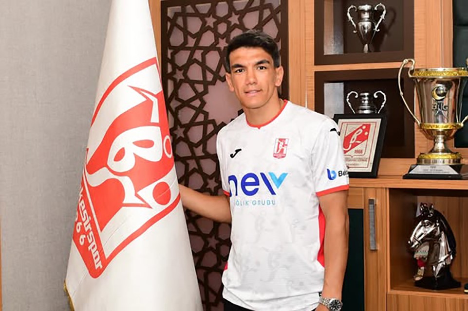 Balıkesirspor’da Akın Akman imzayı attı Balıkesirspor, yeni sezon öncesi kadrosunu tecrübeli golcü Akın Akman ile