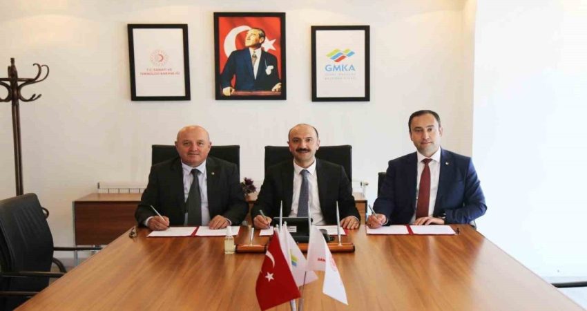 Burhaniye’de zeytinde kalite için yeni iş birliği Türkiye’nin önemli zeytin üretim merkezlerinden Balıkesir’in Burhaniye ilçesinde, Ticaret Odası