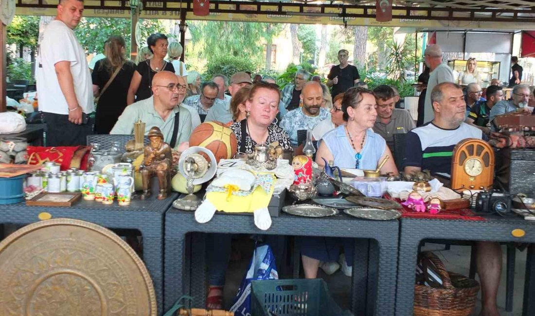 Balıkesir’de ikinci el mezatlarına ilgi arttı Burhaniye ilçesinde, hayat pahalılığının artması ikinci el mezatlarına olan ilgiyi