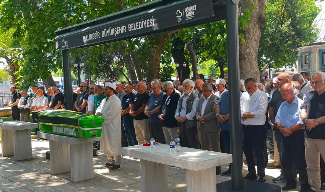 Durgut Ergin Son Yolculuğuna Uğurlandı Bandırma eski belediye başkanlarından merhume Müge Ergin’in eşi, Erhan ve