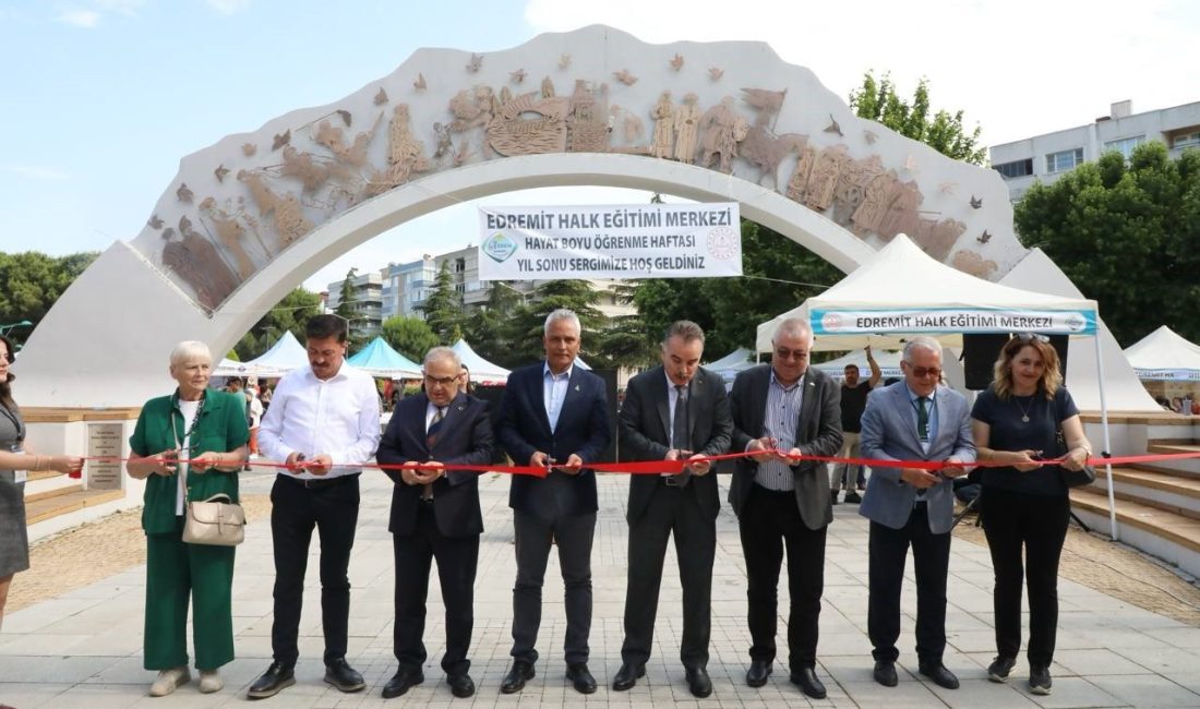 Edremit’te hayat boyu öğrenme coşkusu Edremit Halk Eğitimi Merkezi tarafından "Hayat Boyu Öğrenme Haftası" etkinlikleri
