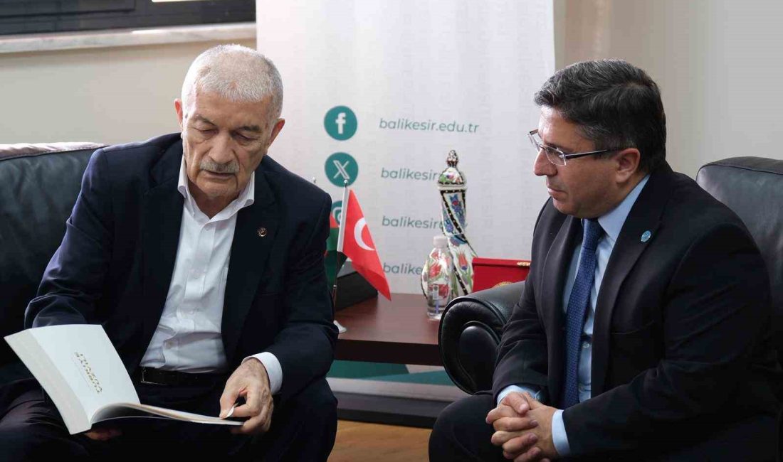Birlik Vakfı’dan Balıkesir Üniversitesine ziyaret Birlik Vakfı yöneticileri ve temsilcilerinden oluşan heyet, Balıkesir Üniversitesi Rektörü
