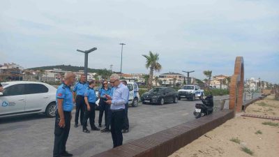 Balıkesir Büyükşehir Belediyesi’nden Sarımsaklı Plajı’nda sıkı denetim Balıkesir Büyükşehir Belediyesi zabıta ekipleri, Ayvalık Sarımsaklı Plajı sorumluluk alanlarındaki