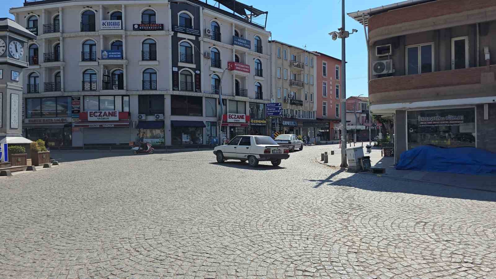 Balıkesir’in Sındırgı ilçezinde 4.0 büyüklüğünde deprem meydana geldi.
