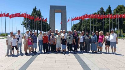 Burhaniye ilçesinde, Esnaf ve Sanatkarlar Odası üyesi bir grup vatandaş