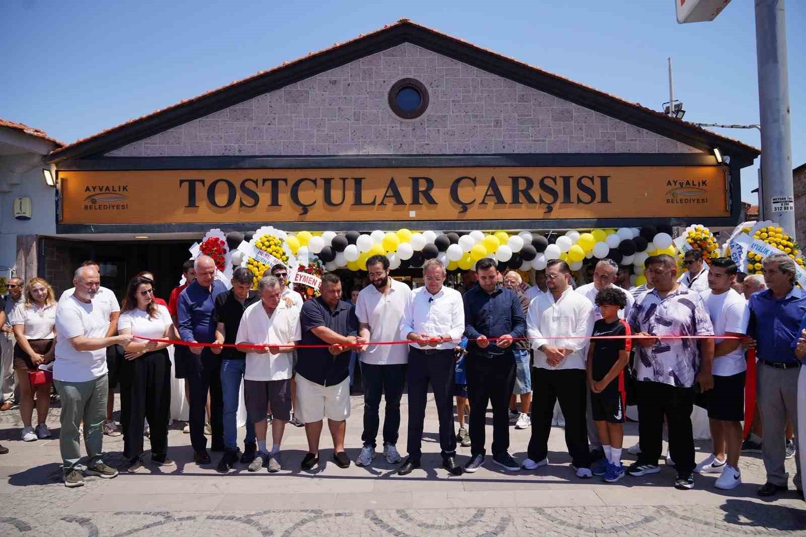 Ayvalık Tostçular Çarşısı’ndaki 11 esnaf, tek bir şirket çatısı altında