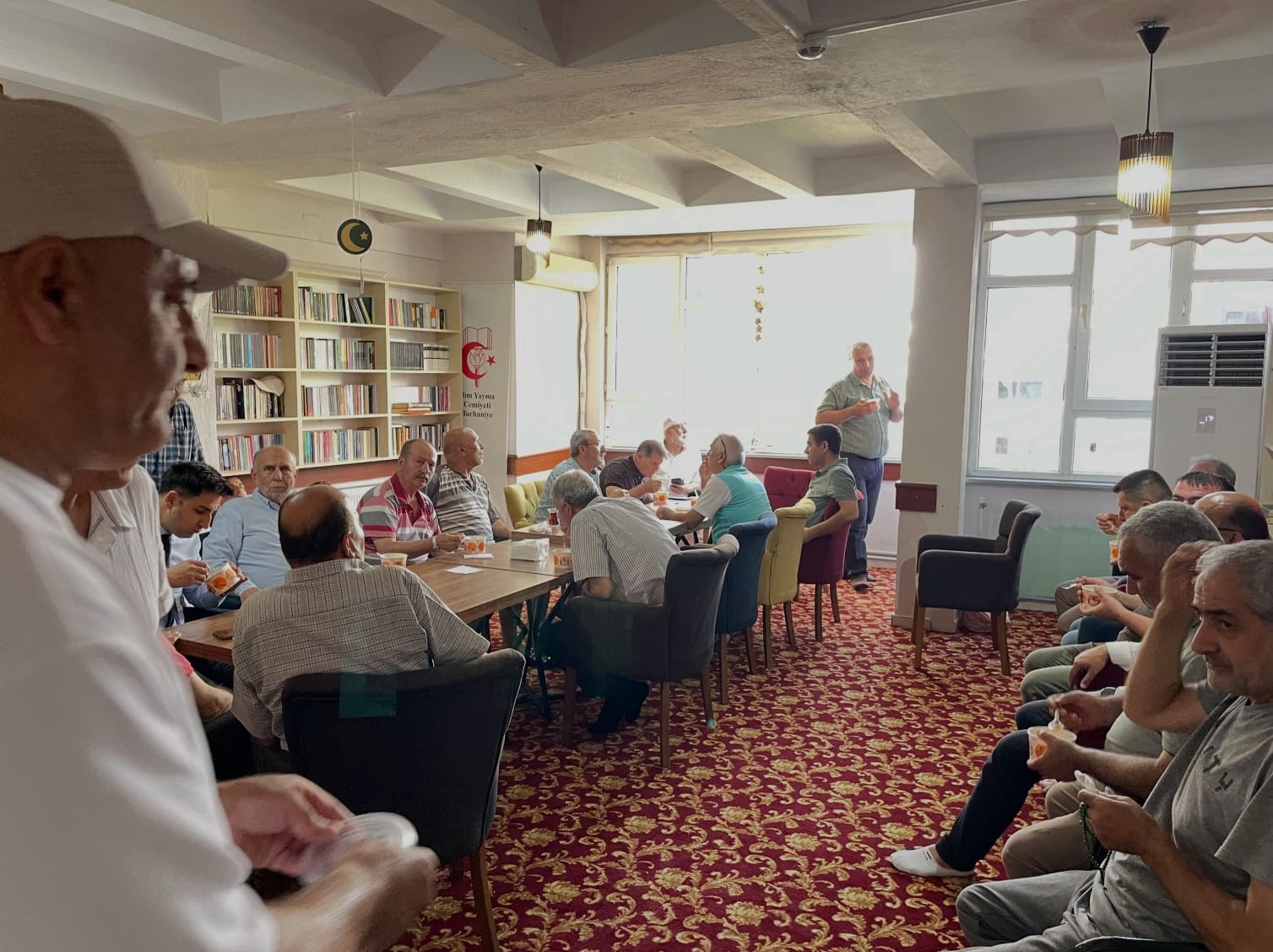Burhaniye ilçesinde, İlim Yayma Cemiyeti’nin 75.yılında düzenlenen 21. geleneksel Aşure