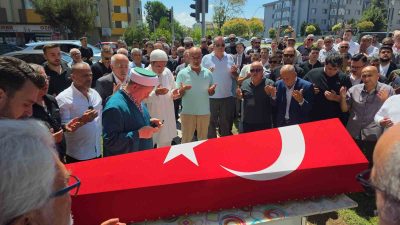 Tedavi gördüğü hastanede 72 yaşında hayatını kaybeden eski milletvekili Mehmet